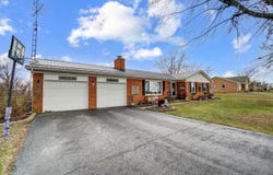 1849 Old Springfield Road, New Holland, OH 43145