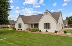 522 Tanglewood Avenue, Sikeston, MO 63801