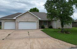 2361 W Heritage Street, Bolivar, MO 65613
