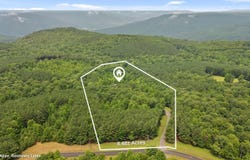 1916 Thunder Ridge Drive, South Pittsburg, TN 37380