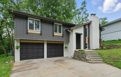 809 HAWTHORNE Court, COUNCIL BLUFFS, IA 51503
