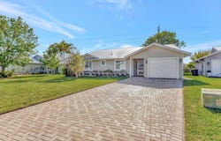 6664 SE Silverbell Avenue, Stuart, FL 34997