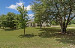 301 N Saddle Spur Court, Weatherford, TX 76087