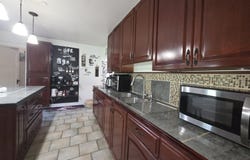 1567 S 100th St, West Allis, WI 53214