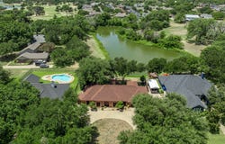9208 Country Lake Drive, Waco, TX 76708