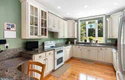 501 FOREST VIEW ROAD, EDINBURG, VA 22824