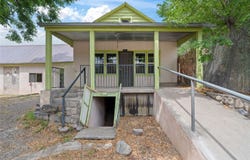 2 State Hwy 75, Dixon, NM 87527