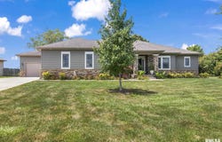 9255 GORDON Drive, Chatham, IL 62629