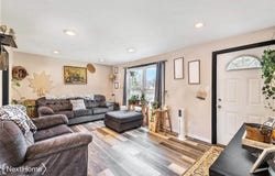 2076 Ala Street, Burton, MI 48519