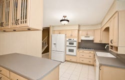 917 W Army Trail Boulevard, Addison, IL 60101