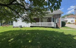 42 15th Street, Wellsburg, WV 26070