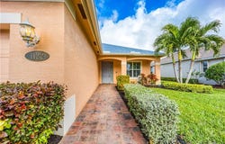 1122 4th Lane SW, Vero Beach, FL 32962