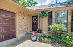 2206 Shady View Court, Arlington, TX 76013