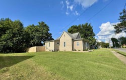 1004 W Chesnut Street, Marion, IL 62959
