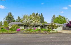 394 CHERRY Dr, Eugene, OR 97401