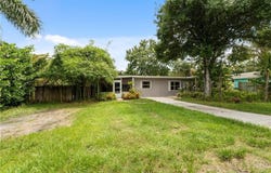 1048 SW 36th Terrace, Palm City, FL 34990