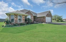 2 Havenshire Circle, Lawton, OK 73505