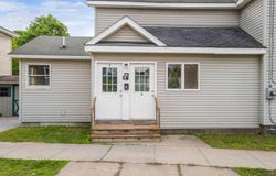 34 E 8th Avenue, Gloversville, NY 12078