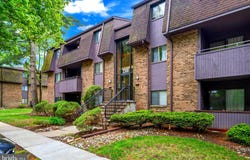 2332 OLD STONE MILL Drive, EAST WINDSOR, NJ 08512