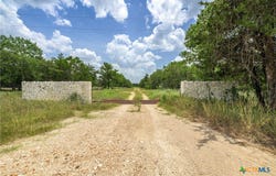 5850 Brown Road, Flatonia, TX 78941
