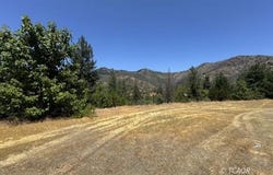 80 Rasmussen Ln., Junction City, CA 96048