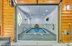 3138 White Falcon Way, Pigeon Forge, TN 37863