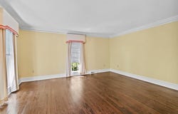 101 Longwood Ln., Greenwood, SC 29646