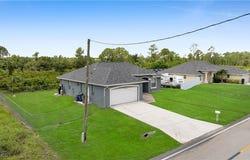 902 E 10th Street, Lehigh Acres, FL 33972