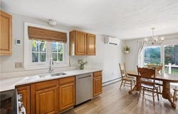 15 Collins Street, Attleboro, MA 02703