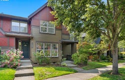 7382 NE STONEWATER St, Hillsboro, OR 97124