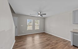 215 N Sellers Street, Selma, NC 27576