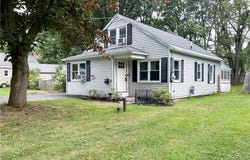 9 Curtis Avenue, Lysander, NY 13027