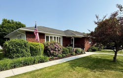 731 Hudson Street, Mayfield, PA 18433