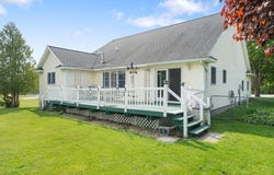 181 W Elliott Street, St. Ignace, MI 49781