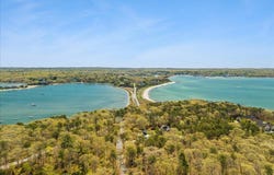 2 Boulder Road, Cataumet, MA 02534