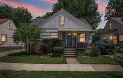 21896 Cyman Avenue, Warren, MI 48091