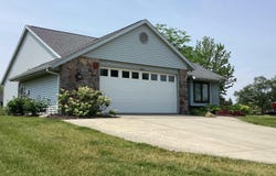1016 E Monroe Street, Decatur, IN 46733