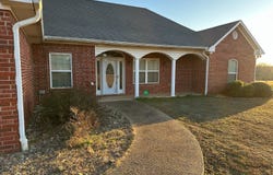 2370  E 2090 Rd, Hugo, OK 74743