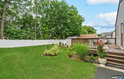 316 Boulevard S, Saddle Brook, NJ 07663