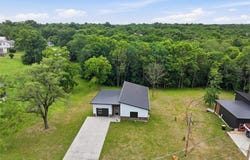 405 E Lafayette Street, Versailles, MO 65084