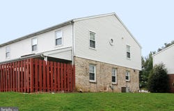 2011 CARLTON DRIVE, LEBANON, PA 17042