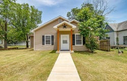 703 SW 5th Avenue, Mineral Wells, TX 76067