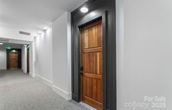 55 S Market Street, Asheville, NC 28801