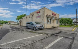 214 George Street, Throop, PA 18512