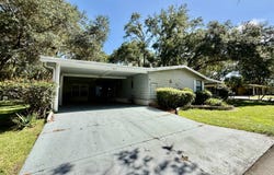 114 Magnolia Dr, Lady Lake, FL 32159