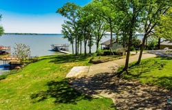 433 Winding Shore Dr, Tool, TX 75143