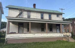 217 Pleasant Street, Mannington, WV 26582