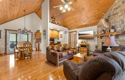 558 Baldknobber Drive, Branson West, MO 65737