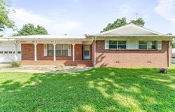 1007 College Avenue, Glen Rose, TX 76043