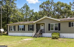 157 Cheyenne Ct S, Jesup, GA 31545